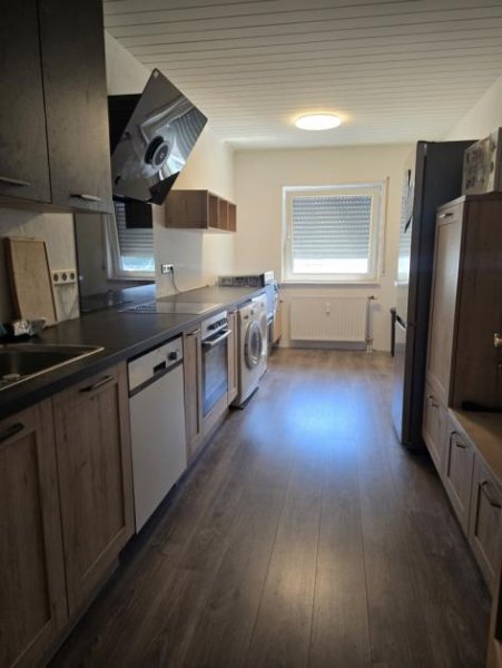 Ludwigshafen am Rhein Ruhig wohnen in Oggersheim–Gepflegte 3-Zimmer-Wohnung mit Balkon, Stellplatz und guter Infrastruktur Wohnung kaufen