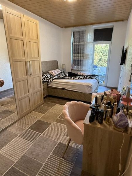 Ludwigshafen am Rhein LU.-HEMHSHOF: AKTUELL VERMIETET! SCHÖNE, HELLE 3 ZKB – ETW MIT BALKON UND KELLER ZU VERKAUFEN! Wohnung kaufen