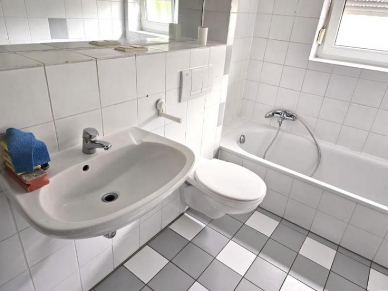 Ludwigshafen am Rhein ObjNr:B-19300 - NEUWERTIGE 3 Zimmerwohnung in Ludwigshafen Wohnung kaufen