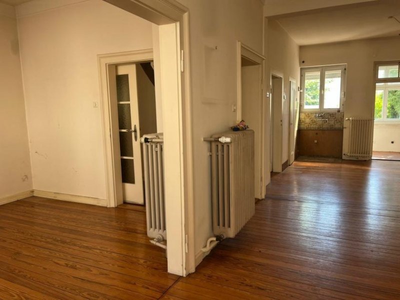 Ludwigshafen am Rhein Charmanter Altbau - sanierungsbedürftiges Einfamilienhaus mit Garten Haus kaufen