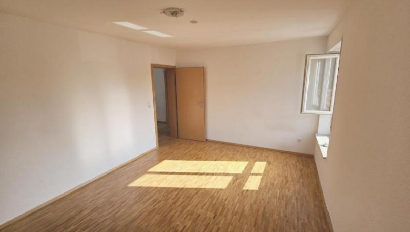 Ludwigshafen am Rhein ObjNr:B-19759 - Tolles Wohnen im attraktiven EFH mit Garten, Terrasse, Balkon und Garage in LU-Maudach Haus kaufen