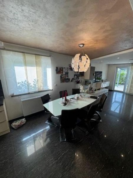 Ludwigshafen am Rhein Es gibt sie noch: Die WOHLFÜHL-Doppelhaushälfte. Erschwinglich ist sie auch noch! Füße hochlegen! Haus kaufen