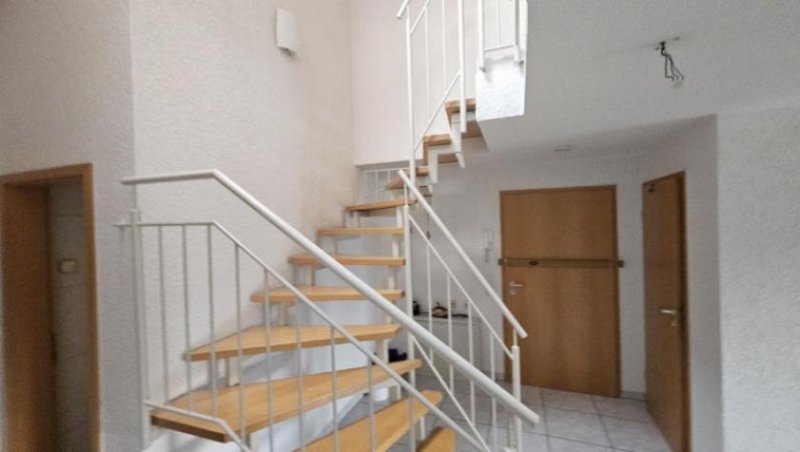 Ludwigshafen am Rhein ObjNr:19757 - Sehr gepflegte 3,5 Zi ET-Maisonettewohnung mit Balkon und PkW-Stellplatz in LU-Maudach Wohnung kaufen
