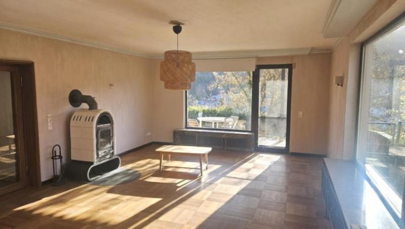 Bad Dürkheim ObjNr:19522 - Freistehendes, repräsentatives EFH mit Garten und großem Grundstück ausserhalb in DÜW-Grethen Haus kaufen