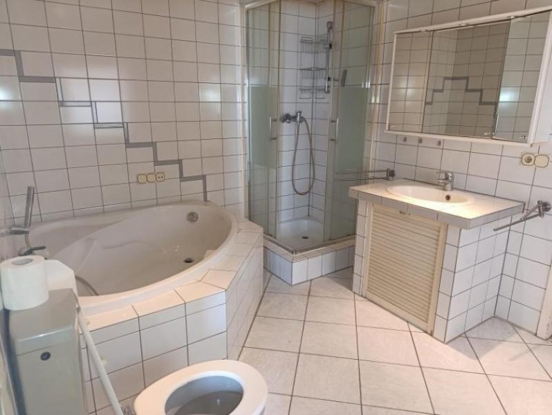 Waldsee ObjNr:B-19726 - Größzügiges 1-2 Familienhaus in ruhiger Lage von Waldsee Haus kaufen