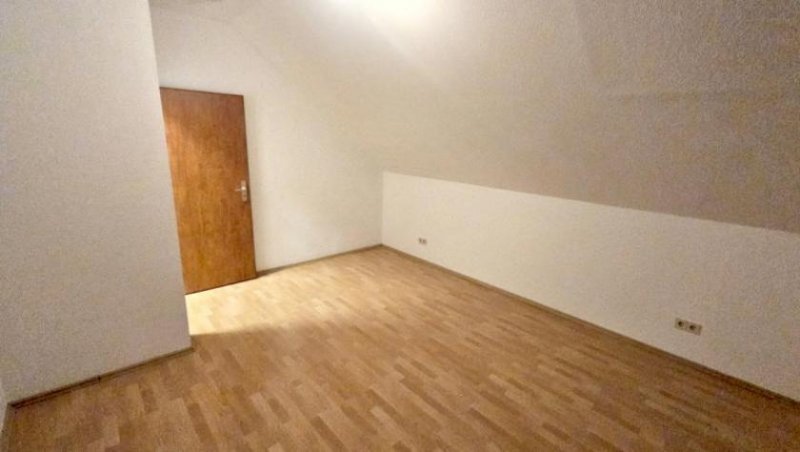 Frankenthal (Pfalz) ObjNr:19795 - Sehr gepflegte Eigentumswohnung mit TG-Stellplatz und Balkon in ruhiger Anlage in Frankenthal Wohnung kaufen