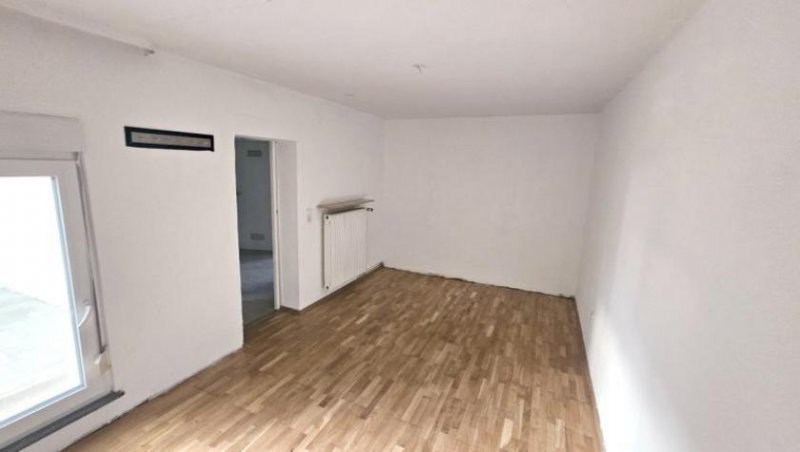 Lambsheim ObjNr:B-19644 - Familienfreundliches EFH mit 5 Zimmern recht zentral in Lambsheim Haus kaufen