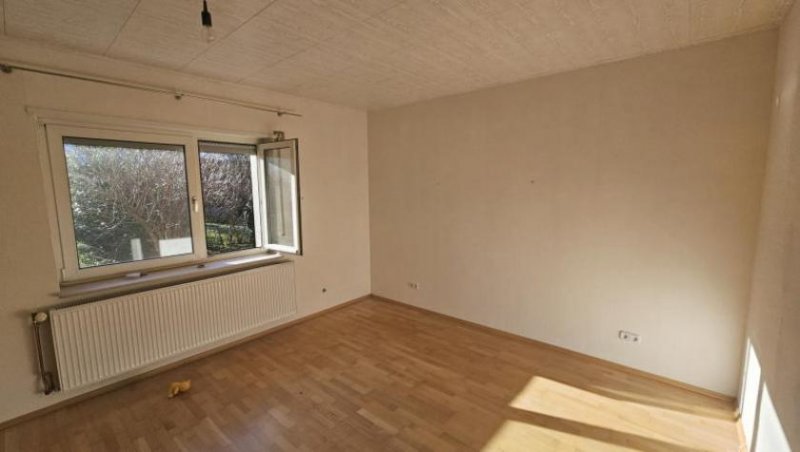 Heuchelheim bei Frankenthal ObjNr:B-19144 - 2-Generationenhaus, sehr geräumig, in ruhiger Ortsrandlage in Heuchelheim Haus kaufen