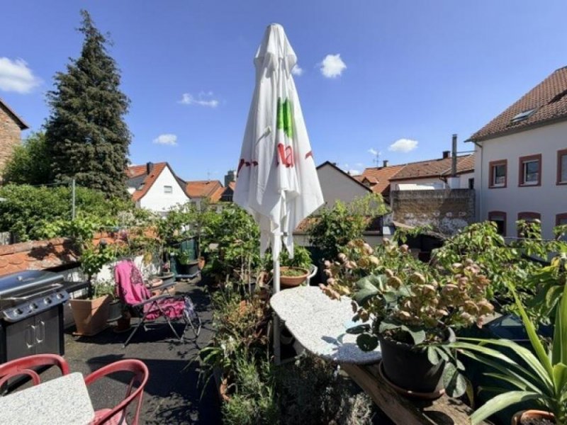 Kirchheimbolanden EUPORA® Immobilien: Mehrfamilienhaus mit Innenhof im Zentrum von Kirchheimbolanden. Haus kaufen