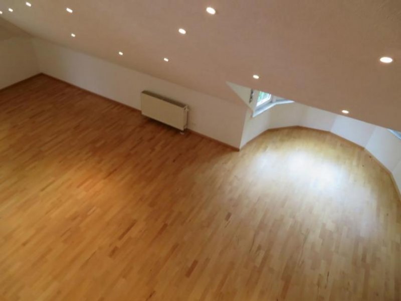 Carlsberg ObjNr:15514 - Außergewöhnliches Anwesen mit 5 Wohnungen in Carlsberg Haus kaufen