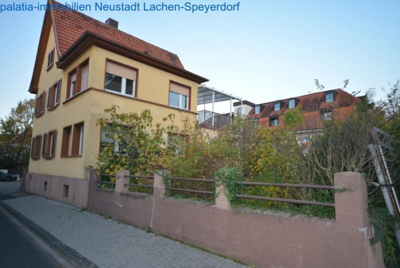 Neustadt an der Weinstraße Haus in Hambach in schöner Wohnlage mit Garten Haus kaufen