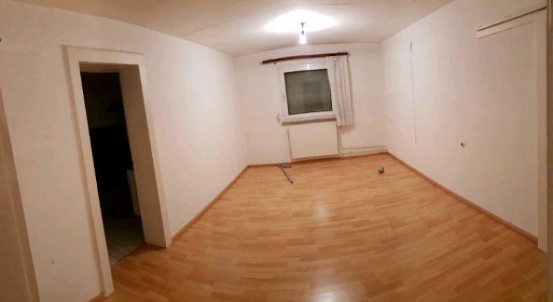 Elmstein ObjNr:B-16907 - Teilsaniertes Dreifamilienhaus mit Potenzial Haus kaufen