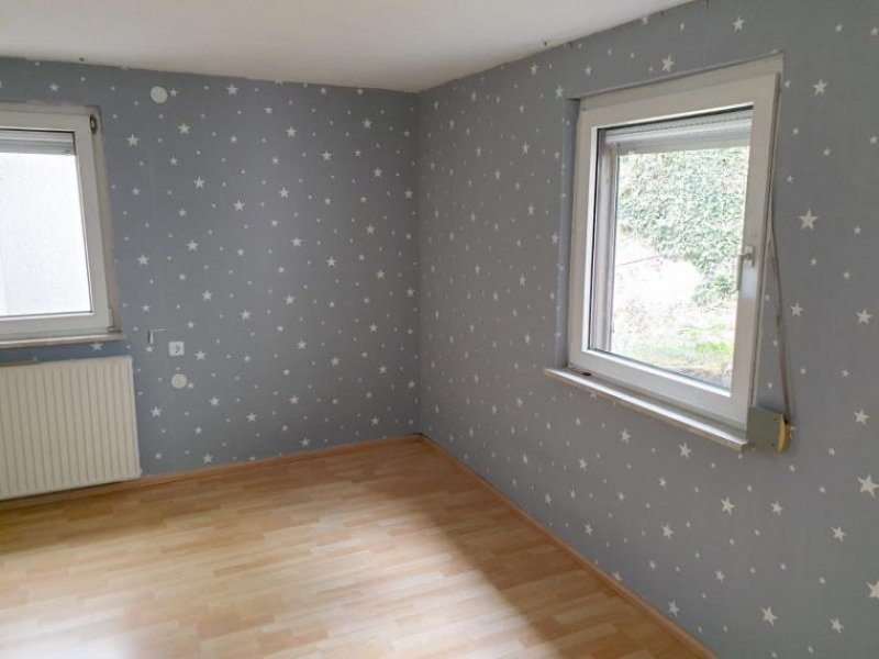 Elmstein ObjNr:B-16907 - Teilsaniertes Dreifamilienhaus mit Potenzial Haus kaufen