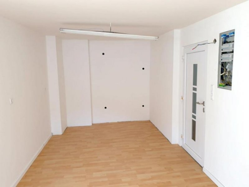 Elmstein ObjNr:B-16907 - Teilsaniertes Dreifamilienhaus mit Potenzial Haus kaufen