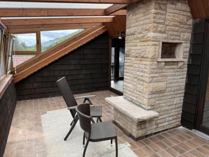 Esthal ObjNr:B-19707 - Haus mit Nebengebäude Haus kaufen