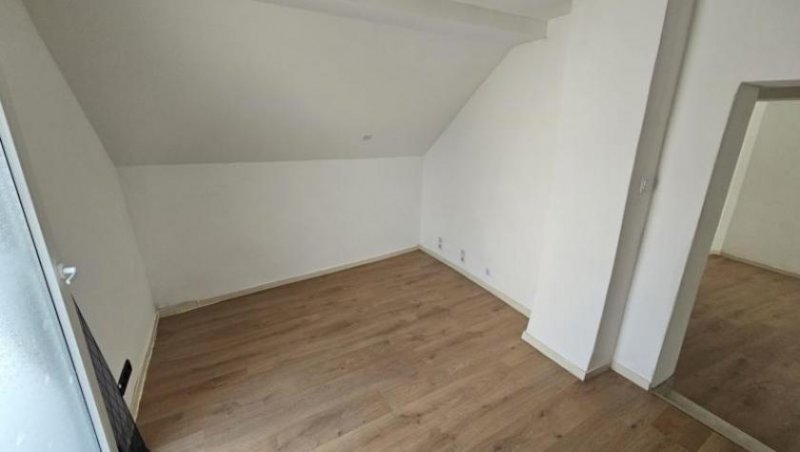 Gimbsheim ObjNr:19841 - 2 Häuser - 1 Grundstück - 1 Preis in Gimbsheim Haus kaufen