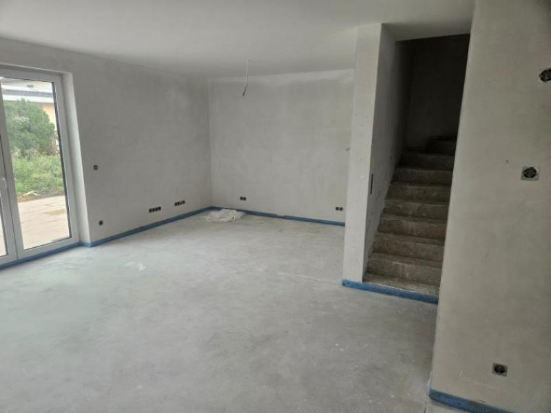 Gimbsheim ObjNr:B-19766 - Erstbezug - Neubau - geräumiges EFH als DHH mit Garten und Garage in Gimbsheim Haus kaufen