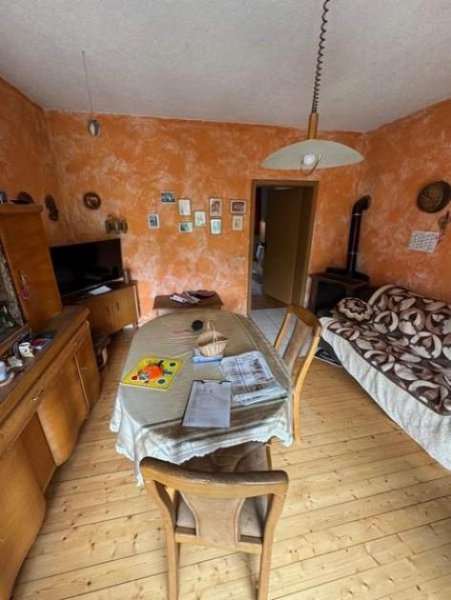 Kaiserslautern Großes Einfamilienhaus auf 1.500 m² Grundstück mit Scheune & attraktivem Entwicklungspotenzial Haus kaufen