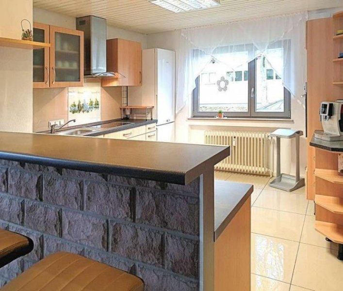 Kaiserslautern Sie wollen ein möbliertes, großzügiges Mehrfamilienhaus? Das lässt sich einrichten! Haus kaufen