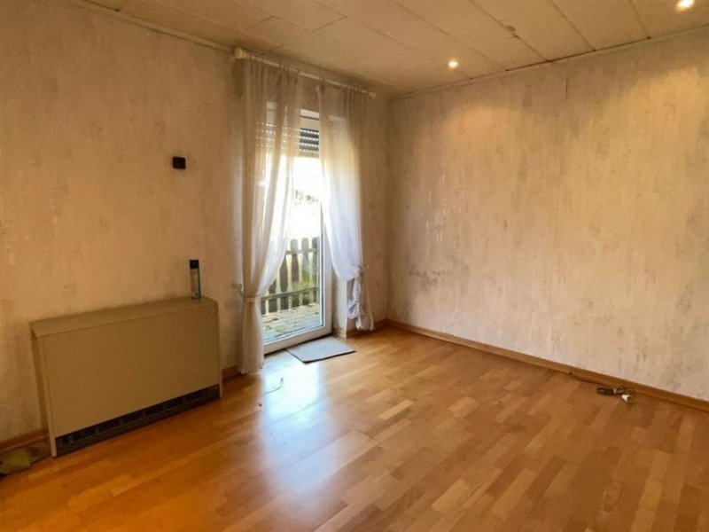 Kriegsfeld EUPORA® Immobilien: Wohnhaus mit Garten und Hof in Kriegsfeld. Haus kaufen