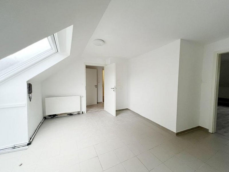 Alsenz Attraktives Mehrfamilienhaus mit 2 Wohneinheiten und Gewerbeeinheit in zentraler Lage von Alsenz Haus kaufen