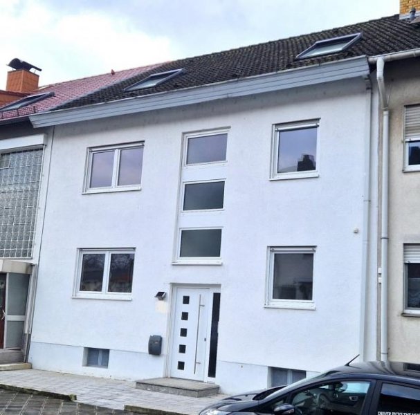 Mannheim Geräumiges 2-3 Familienhaus/ Mehrgenerationenhaus in guter Lage von Mannheim-Rheinau Haus kaufen