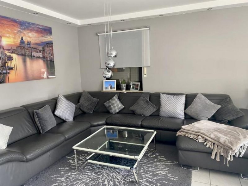 Mannheim ObjNr:19762 - Sehr gepflegte 3-Zimmer ETW mit Garage in Mannheim-Rheinau Wohnung kaufen