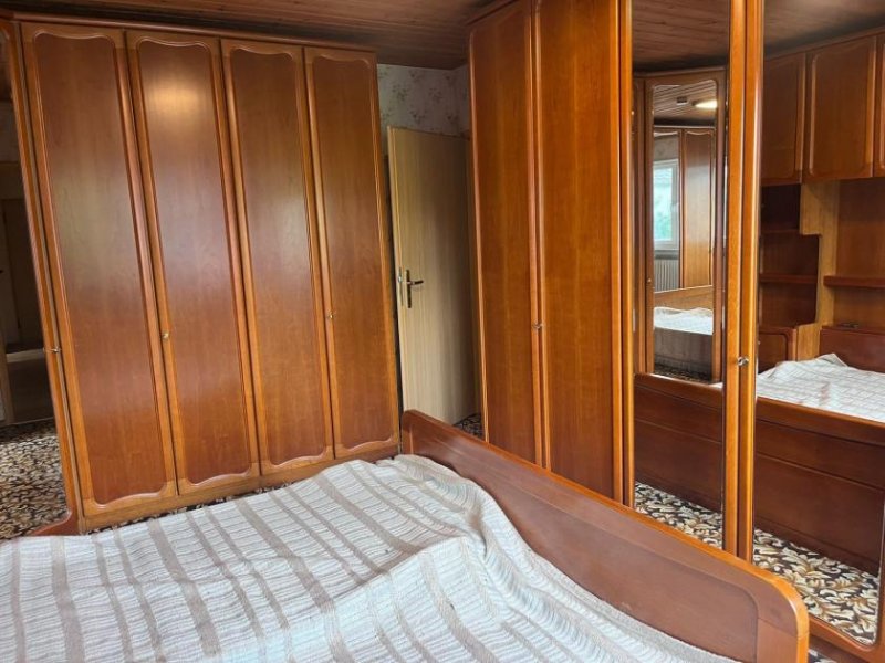 Mannheim 3 - Zimmer - Wohnung plus Dachspeicher mit viel Gestaltungs- und Ausbaupotential Wohnung kaufen