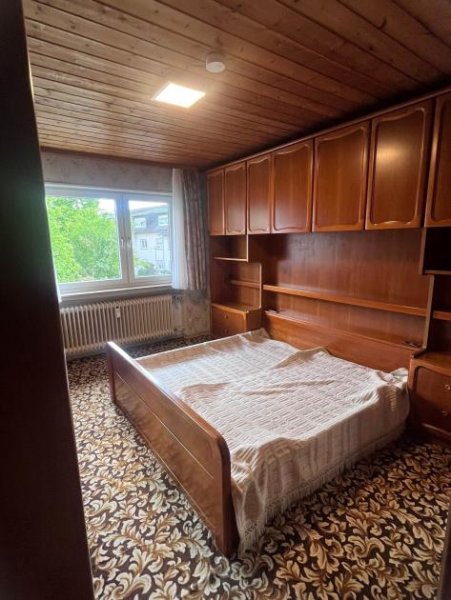 Mannheim 3 - Zimmer - Wohnung plus Dachspeicher mit viel Gestaltungs- und Ausbaupotential Wohnung kaufen