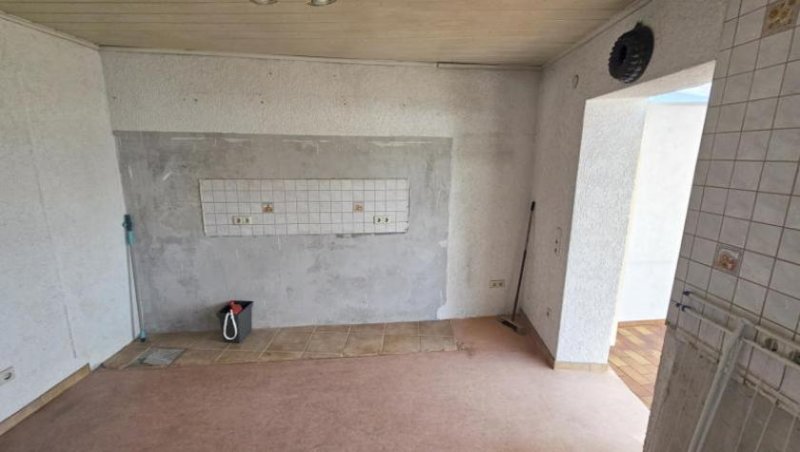 Mannheim ObjNr:19704 - Gepflegtes 2- bis 3-Familienhaus mit großem Garten in Mannheim-Käfertal Haus kaufen