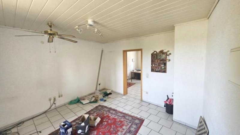 Mannheim ObjNr:19704 - Gepflegtes 2- bis 3-Familienhaus mit großem Garten in Mannheim-Käfertal Haus kaufen