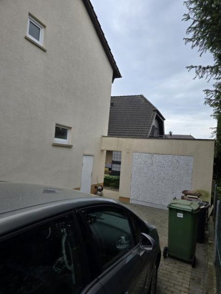 Lampertheim Einfamilienhaus mit Ausbaupotenzial in ruhiger Wohnlage von Lampertheim sucht neue Familie Haus kaufen