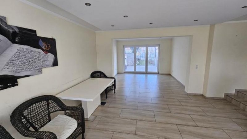 Lampertheim ObjNr:19804 - Sehr gepflegtes 4-Zimmer EFH mit Garten und 2 Terrassen Nähe Stadtpark in Lampetheim Haus kaufen