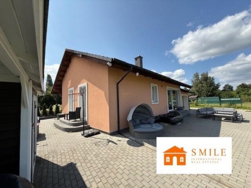 Lubniewice Idyllisches Wohnen mit eigenem Seezugang und modernen Annehmlichkeiten Haus kaufen