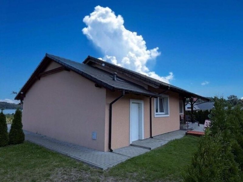 Lubniewice Idyllisches Wohnen mit eigenem Seezugang und modernen Annehmlichkeiten Haus kaufen