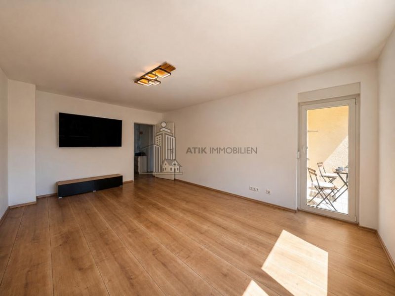 Sandhausen ATIK: Starkes Gesamtpaket: Renovierte 2-Zimmer-Wohnung inkl. Garage & Einbauküche Wohnung kaufen
