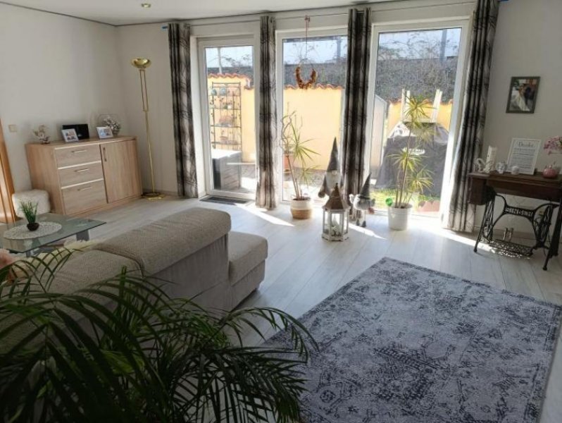 Mühlhausen (Rhein-Neckar-Kreis) ObjNr:19662 - Tolles 2-3 Familienhaus mit Gewerbehalle in guter Lage von Mühlhausen Haus kaufen