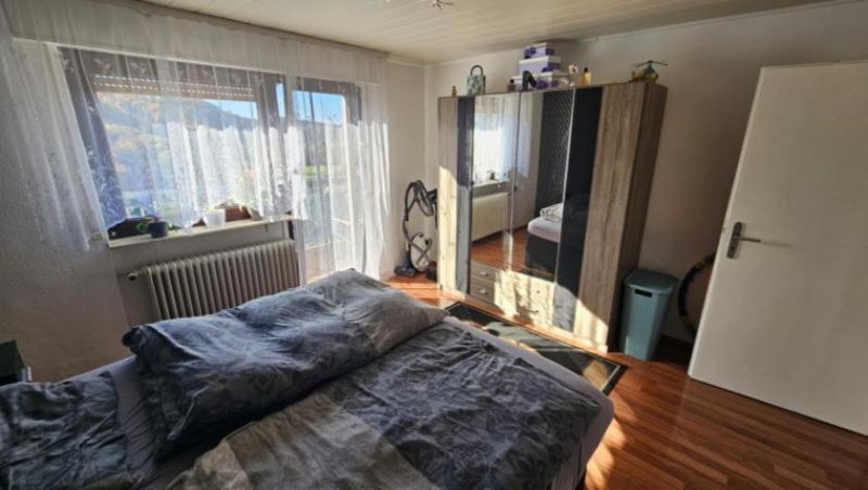 Gorxheimertal ObjNr:B-19765 - Kapitalanleger oder Eigennutzer - sehr gepflegtes 3-Fam. Haus in Gorxheimertal mit Fernblick Haus kaufen