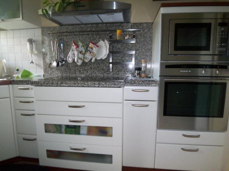 Stuttgart Einnehmendes 3-4 Familienhaus in Waldrandlage, 733 m² Grundstück, 4 Garagen, HHL in Stuttgart am Raichberg Haus kaufen