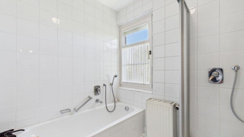 Stuttgart Absolute Rarität! Leerstehendes Einfamilienhaus am Stadtpark Feuerbach in Anliegerstrasse. Haus kaufen