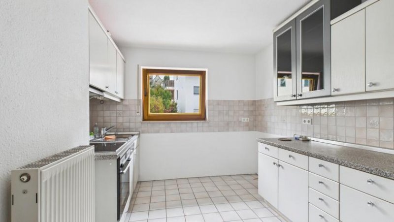 Stuttgart Ihr neues Zuhause in Stuttgart - Süd in ruhiger Lage. Zweifamilienhaus mit Garage und Stellplatz Haus kaufen