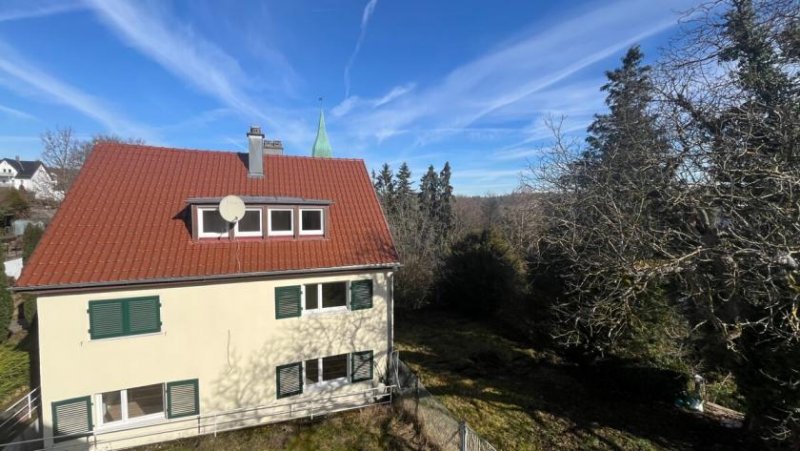 Stuttgart NEU! Gepflegtes ZFH in ruhiger Lage in Stuttgart - Süd. Eine Einheit vermietet. Haus kaufen