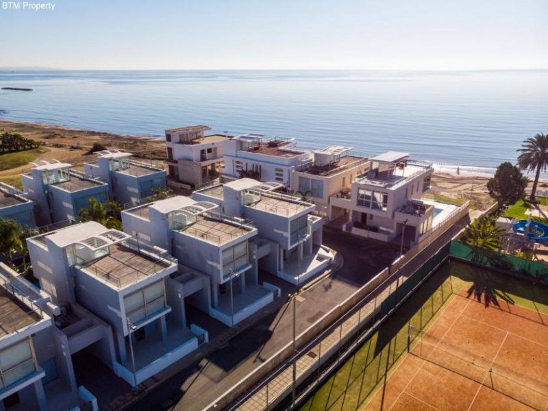 Larnaca 2 Bedroom Villa in Strandnähe Haus kaufen