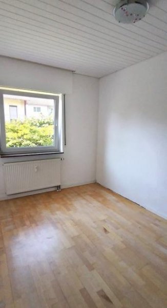 Waiblingen **ABER HALLO** 1A vermietetes 2 FH + genehmigter Ausbaureserve in DG** Haus kaufen