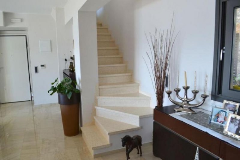 Elounda, Lasithi, Kreta Luxusvilla mit hohem Vermietpotential nahe am Meer Haus kaufen