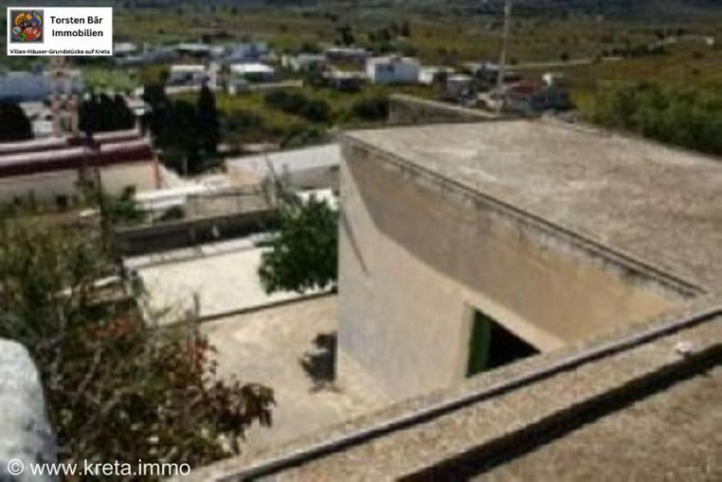 Ziros-Makrigialos Kreta, Ziros-Makrigialosm, Dorfhaus mit 6 Zimmern zu verkaufen. Haus kaufen