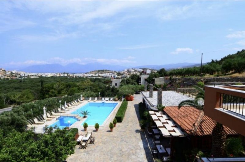Agios Nikolaos Fantastischer Ferienapartmentkomplex 480 m2, Café / Bar, 90qm Pool. Kreta Gewerbe kaufen