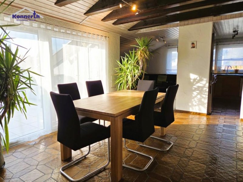 Mössingen 4,5-Zi. DG in Mössingen-Belsen – Loggia, Kamin, FB-Heizung & Wallbox Wohnung kaufen