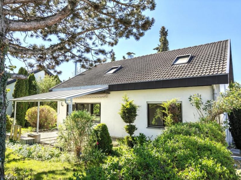 Mössingen Familienhaus in ruhiger Sackgasse – großer Garten, Kamin & Terrasse in Belsen Haus kaufen