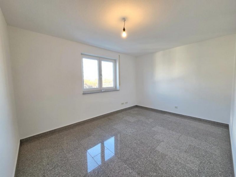 Mössingen Moderne 3,5-Zi.-Wohnung (BJ 2009) mit Fußbodenheizung & Balkon Wohnung kaufen